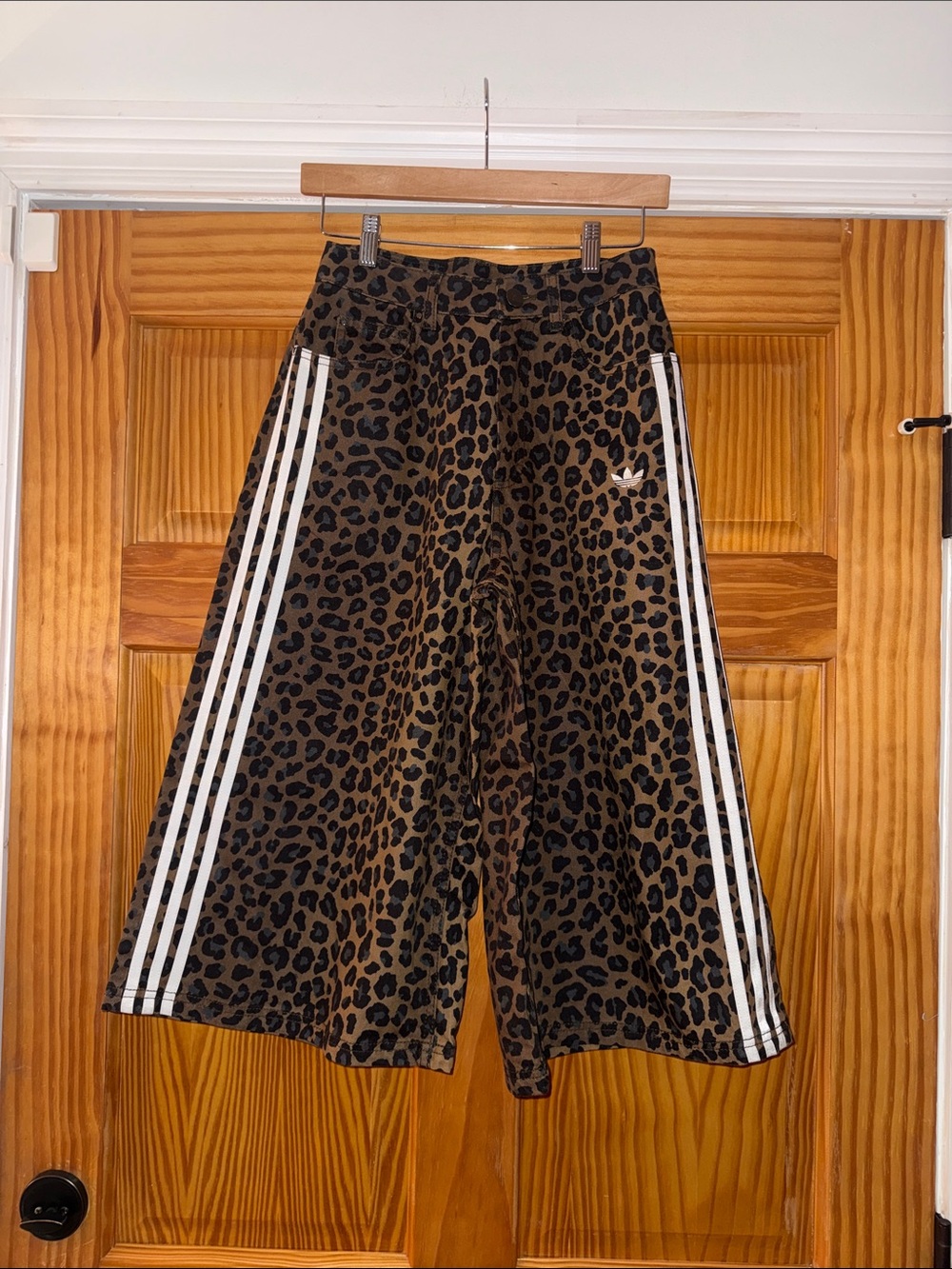 NWT Adidas  Womens Leopard Print Wide-Leg Bermuda Shorts -small